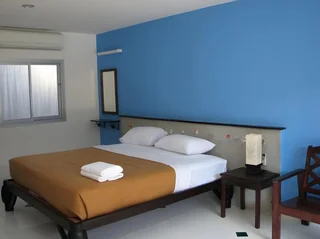 Паттайя: Baan Klang Noen Apartment