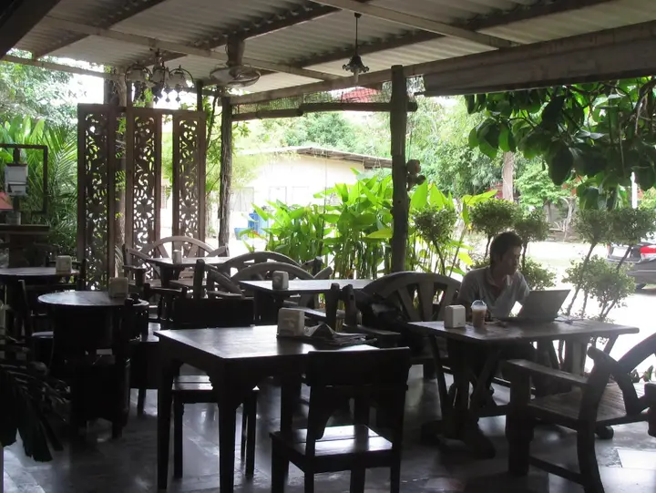 Паттайя: Baan Klang Noen Apartment