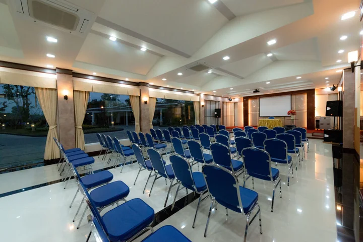 Сурин: Martina Hotel
