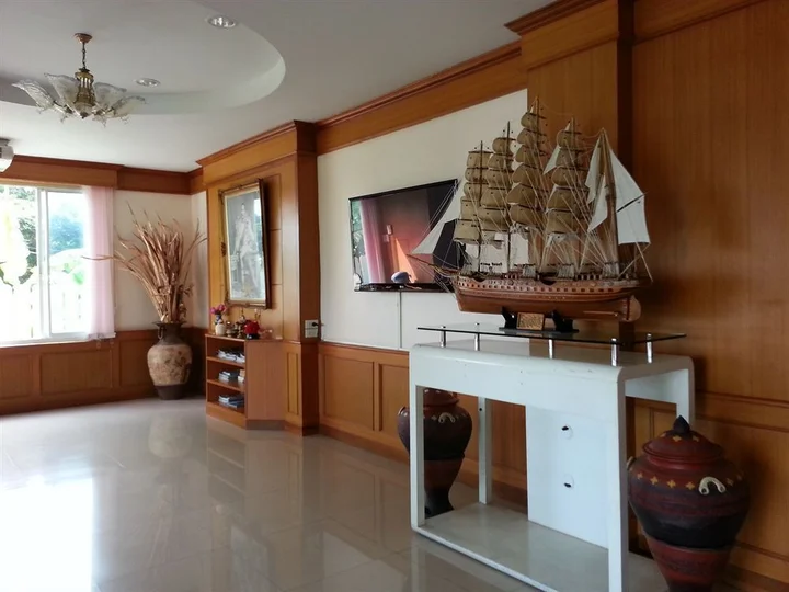 Сураттхани: See View Riverside Hotel