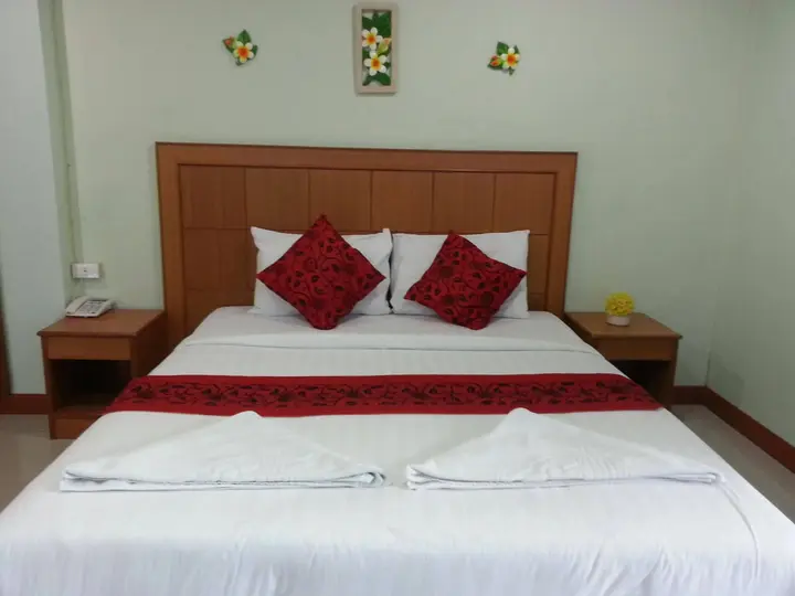 Сураттхани: See View Riverside Hotel