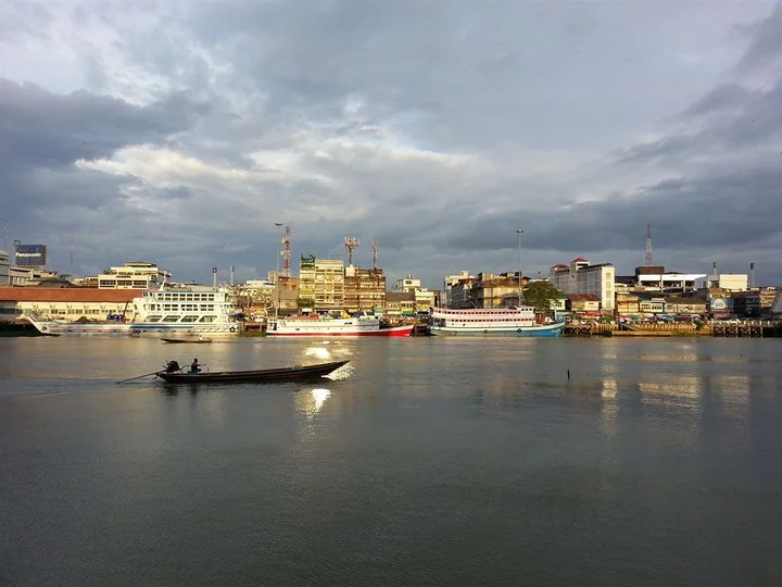 Сураттхани: See View Riverside Hotel