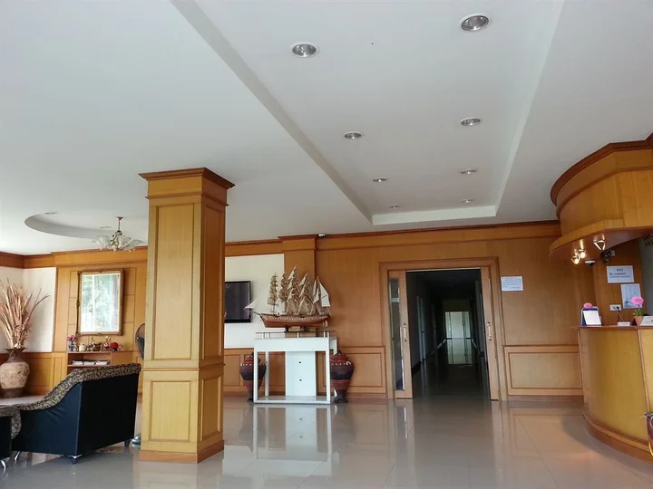 Сураттхани: See View Riverside Hotel