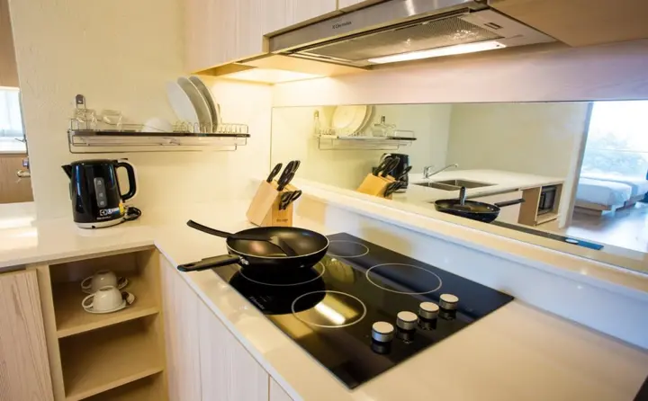 Сирача: Balcony Seaside Sriracha Hotel & Serviced Apartments