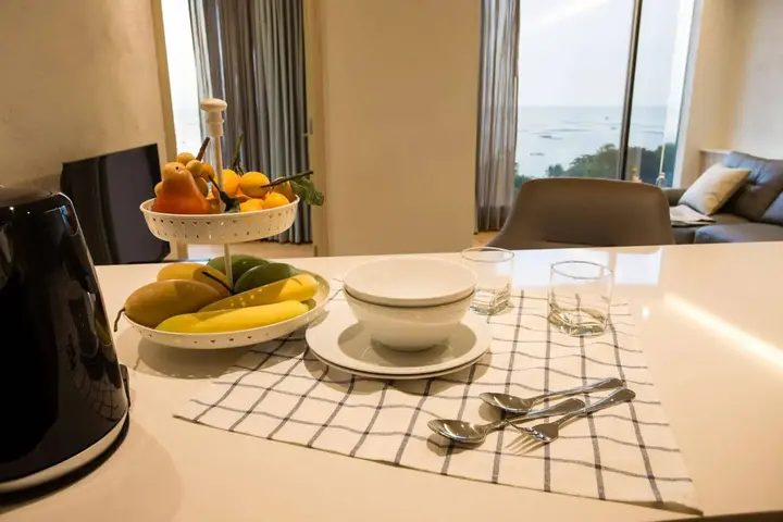 Сирача: Balcony Seaside Sriracha Hotel & Serviced Apartments