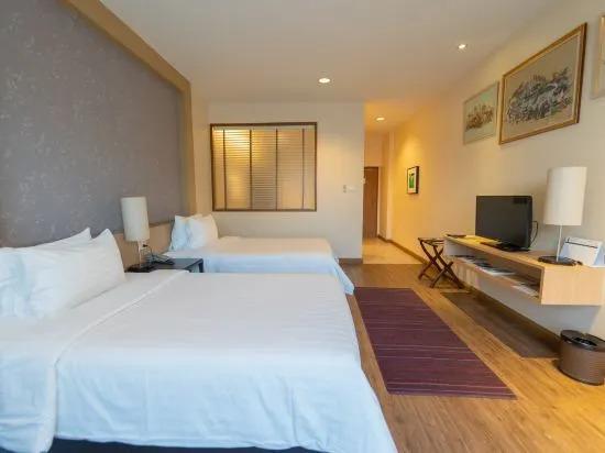 Самутпракан: Rimkhobfa Urban Resort