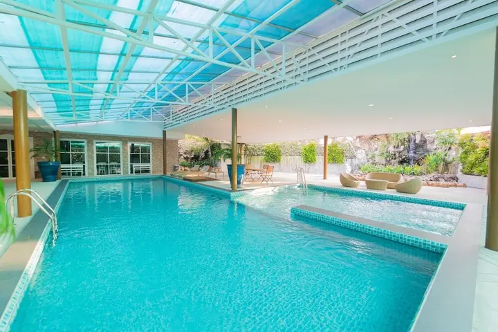 Самутпракан: Rimkhobfa Urban Resort