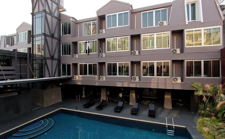 Паттайя: Paragon Place Serviced Apartments