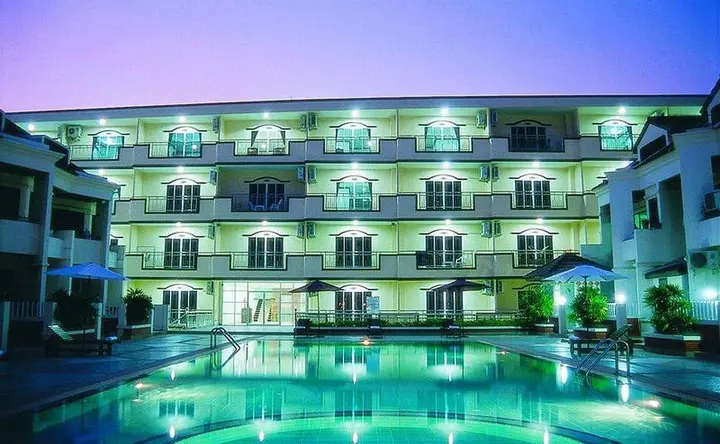 Паттайя: Paragon Place Serviced Apartments