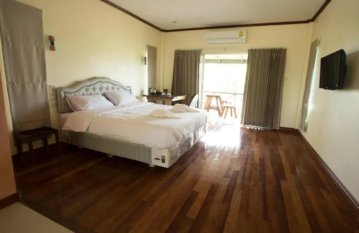 Сураттхани: Be Fine Sabuy Hotel & Resort