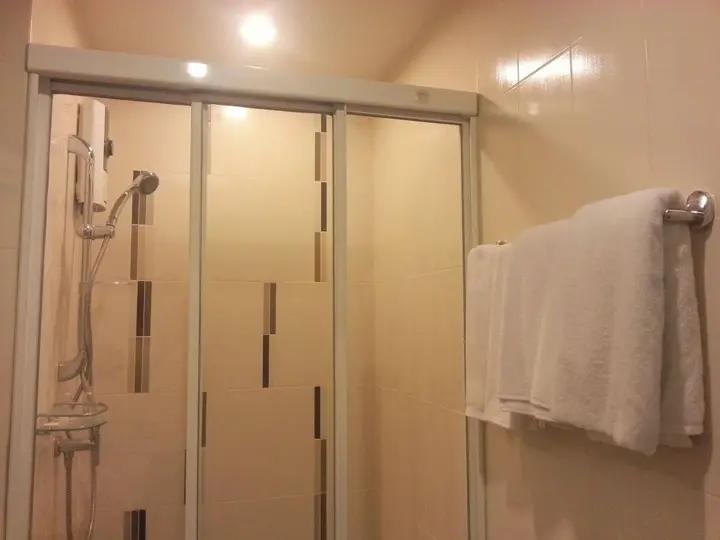 Нонтхабури: Bluetel Residence Tiwanon Station