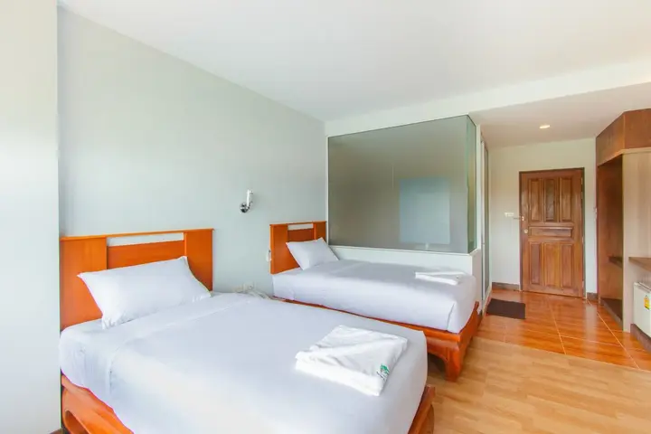 Сураттхани: Phet Phangan
