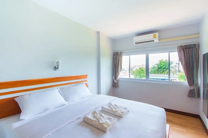Сураттхани: Phet Phangan
