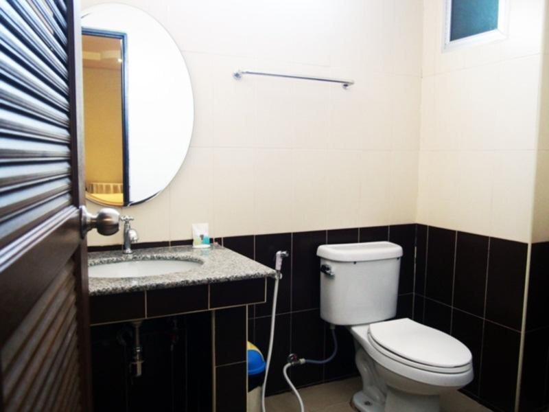 Паттайя: @Home Executive Apartment