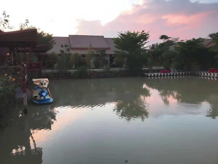 Хатъяй: Win Resort Hat Yai