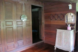 Ампхава: Baan Suan Sriwara