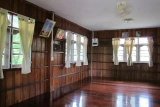 Ампхава: Baan Suan Sriwara