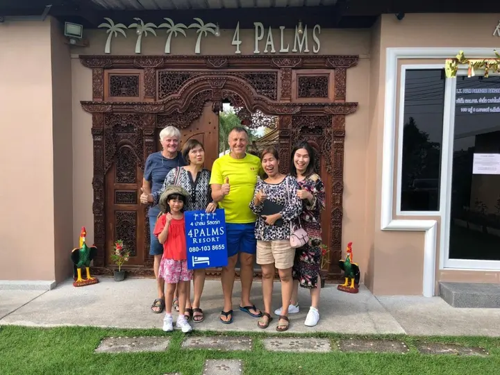 Банг-Саре: Отель 4 Palms Resort