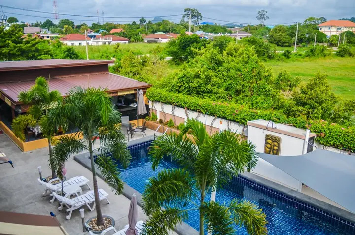 Банг-Саре: Отель 4 Palms Resort