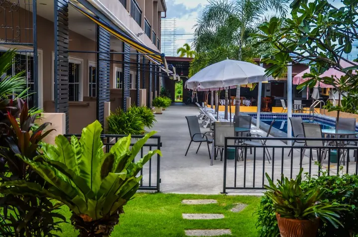 Банг-Саре: Отель 4 Palms Resort