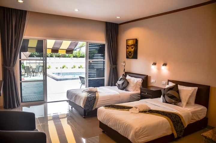 Банг-Саре: Отель 4 Palms Resort