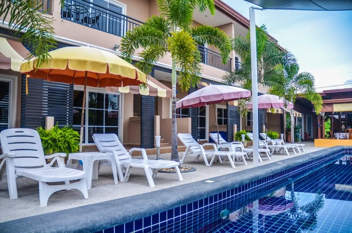 Банг-Саре: Отель 4 Palms Resort