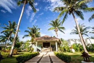 Сам-Рои-Йот: The Beach Village Resort