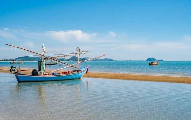 Сам-Рои-Йот: The Beach Village Resort