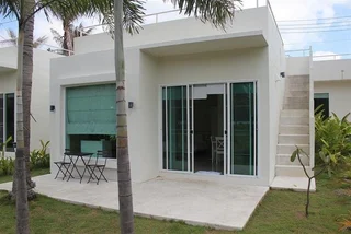 Сам-Рои-Йот: The Beach Village Resort