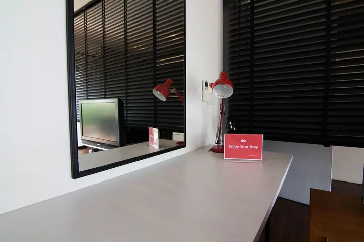 Бангкок: Zen Premium Ekkamai Kaza