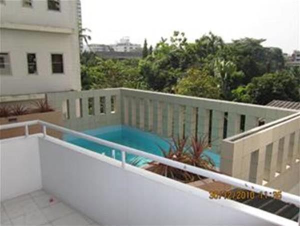 Бангкок: Sriwattana Apartment