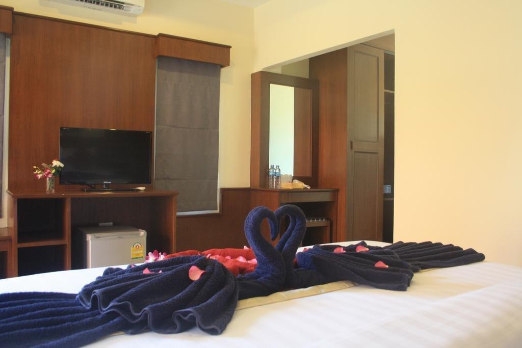 Ланта: Tamarind Twin Resort