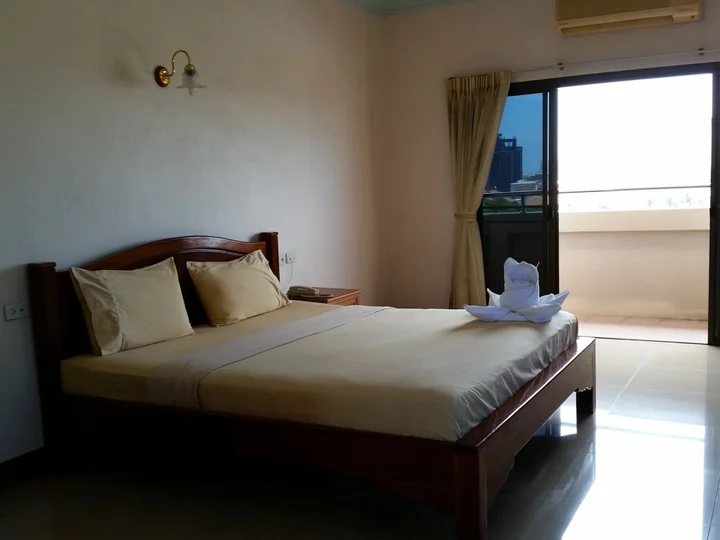 Паттайя: Tassanee Garden Lodge