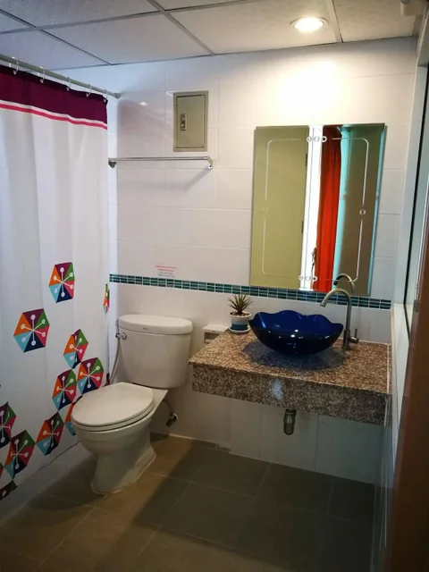 Самутпракан: J. Residence