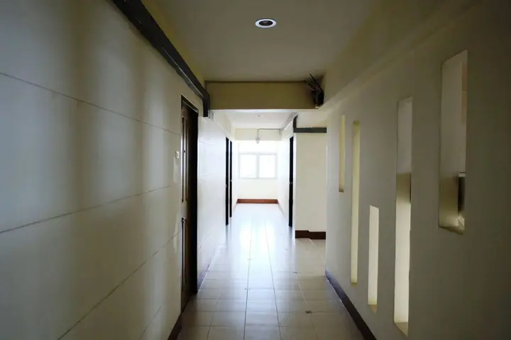 Самутпракан: J. Residence