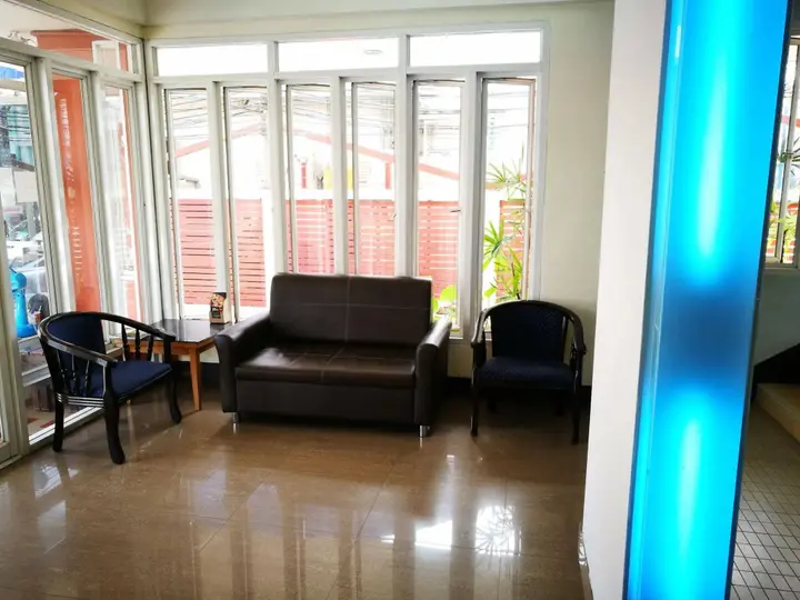 Самутпракан: J. Residence