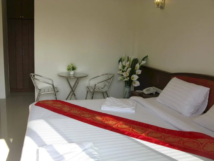 Кату: Sabai Inn Patong