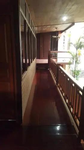 Ампхава: Ruean Mai Chai Khlong