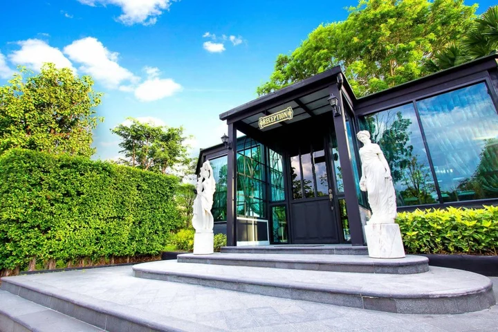 Кхлонг-Янг: Rancho Charnvee Resort and Country Club