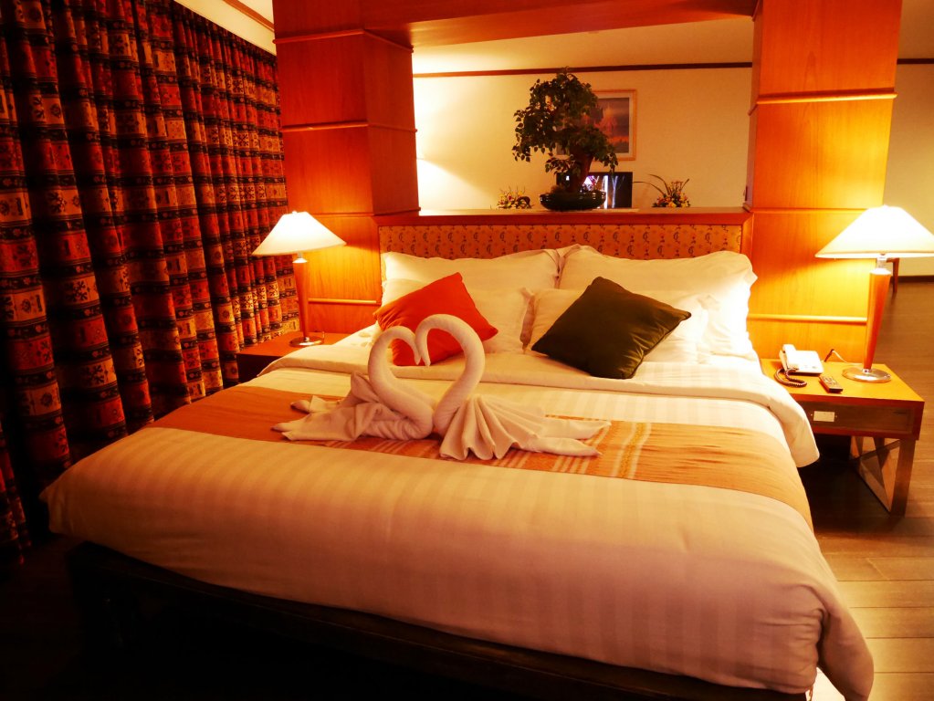 Уттарадит: Friday Hotel