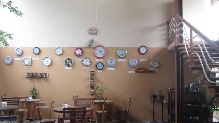 Паттайя: Baan Klang Noen Apartment