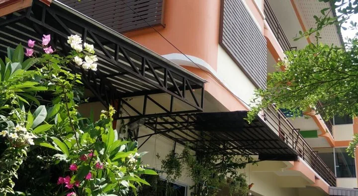 Сураттхани: Promplace Residence