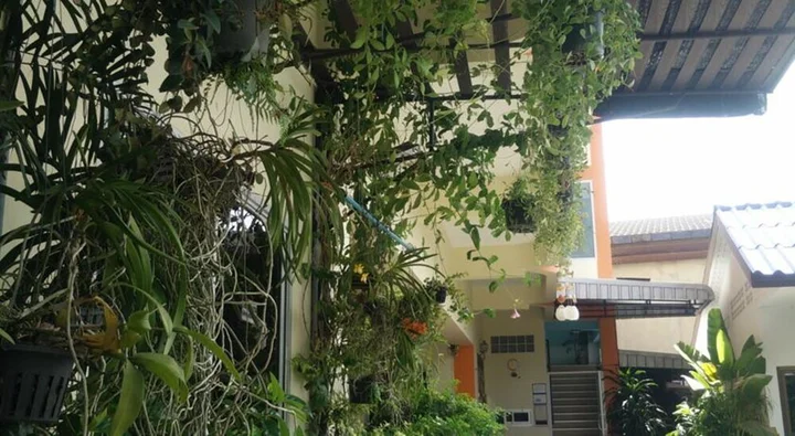 Сураттхани: Promplace Residence