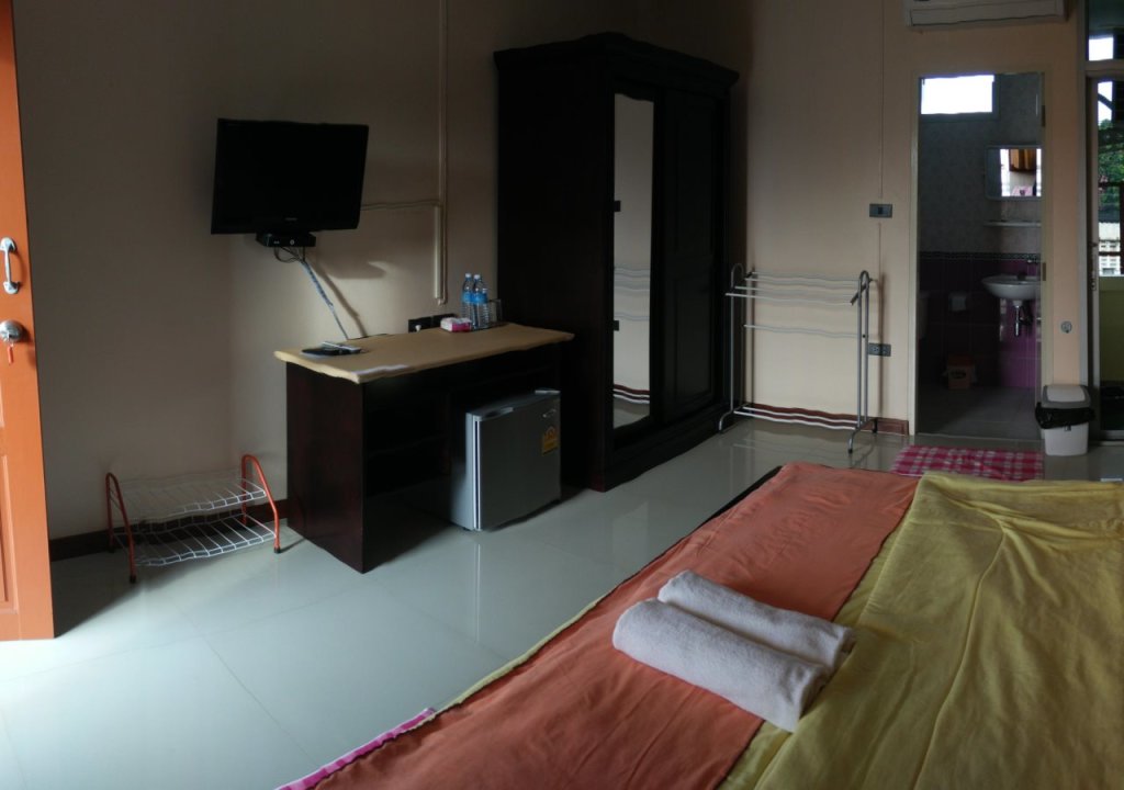 Сураттхани: Promplace Residence