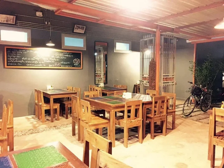Сураттхани: Siri Guesthouse at Suratthani