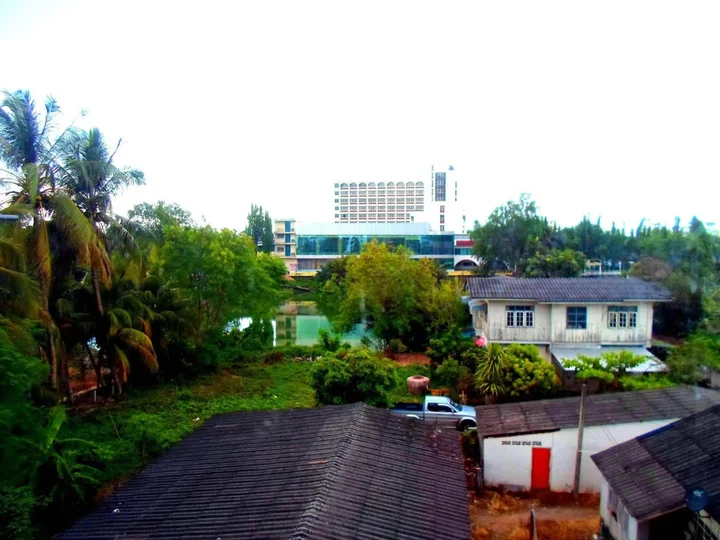 Сураттхани: River View Hotel