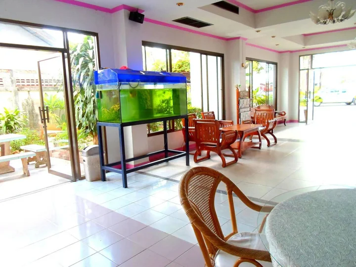Сураттхани: River View Hotel