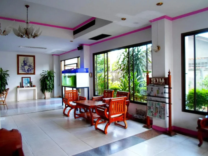 Сураттхани: River View Hotel