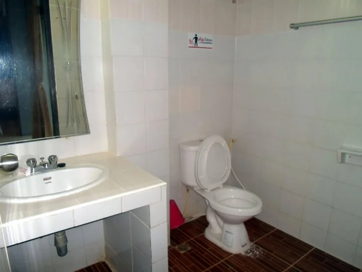 Сураттхани: River View Hotel