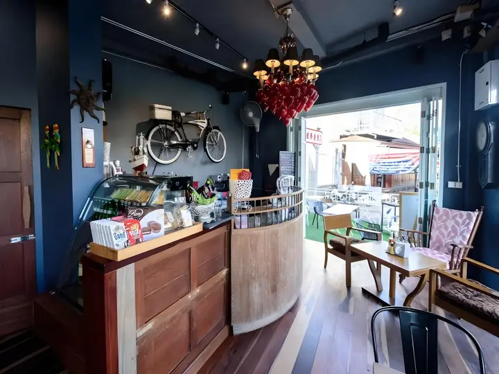 Ампхава: Rimrabeang Amphawa Cafe and Suite